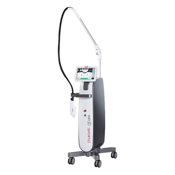 Appareil de soin de la peau Laser Ultra MD, utilisé pour des traitements dermatologiques avancés.